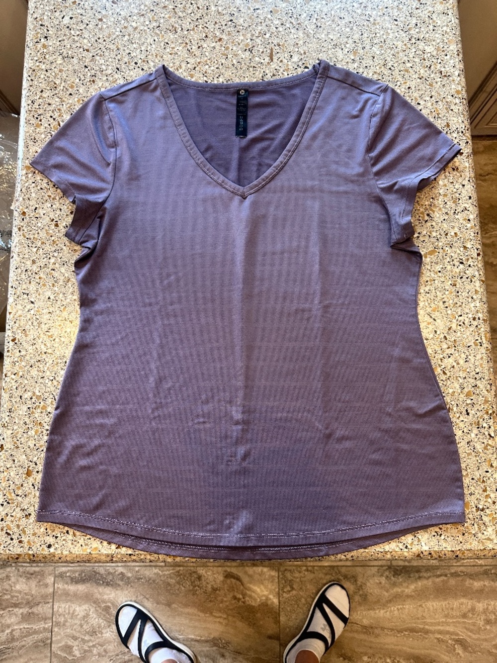 Womens M Top 90 Degrees AS NEW